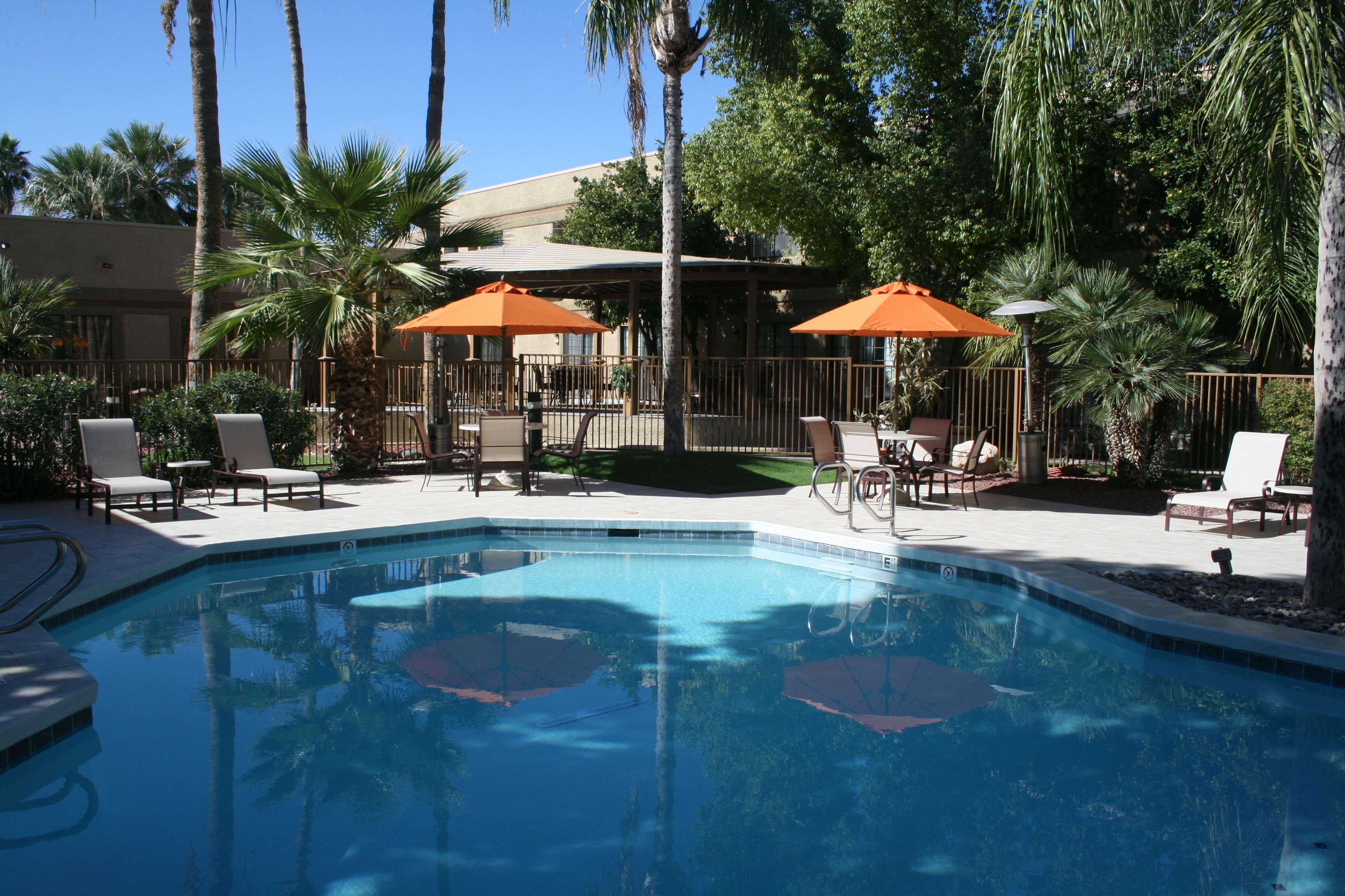 Wyndham Tucson Airport Hotel & Conference Center Экстерьер фото