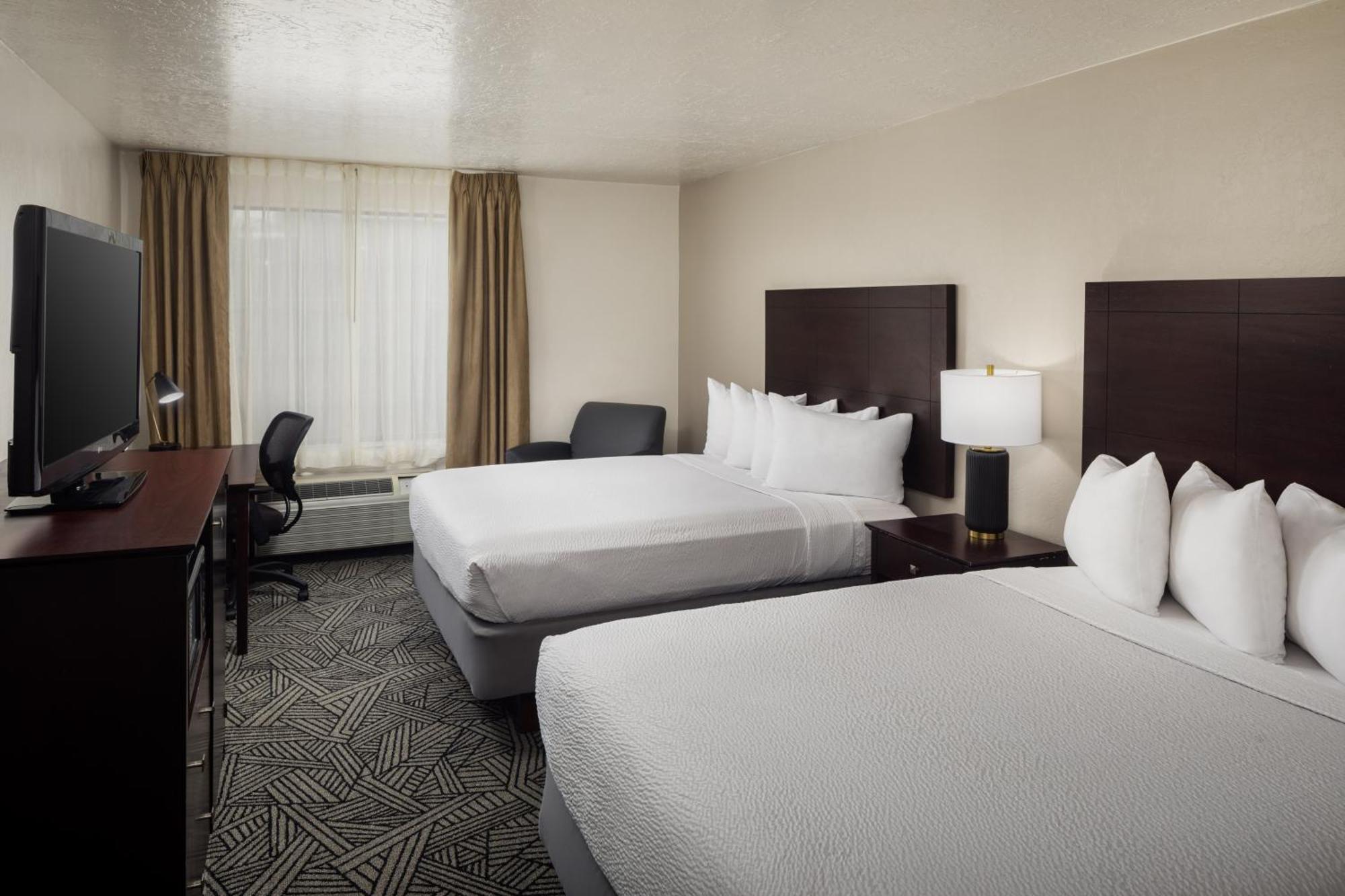 Wyndham Tucson Airport Hotel & Conference Center Экстерьер фото